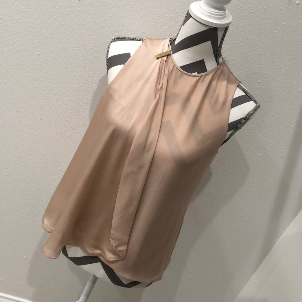 🎉HOST PICK🎉 Halston Heritage Silk Top